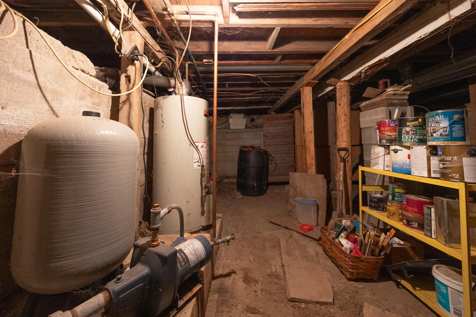 Views of crawl space