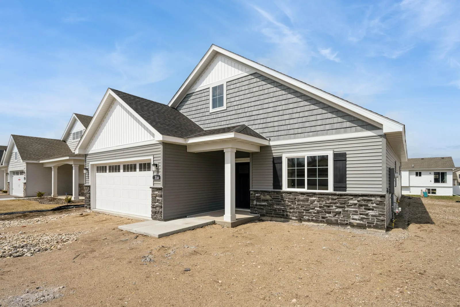 925 Brandenburg Lane, Waverly