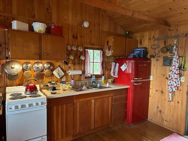 Kitchen Area, Newer Fridge.