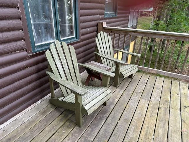 Nice Deck Lakeside