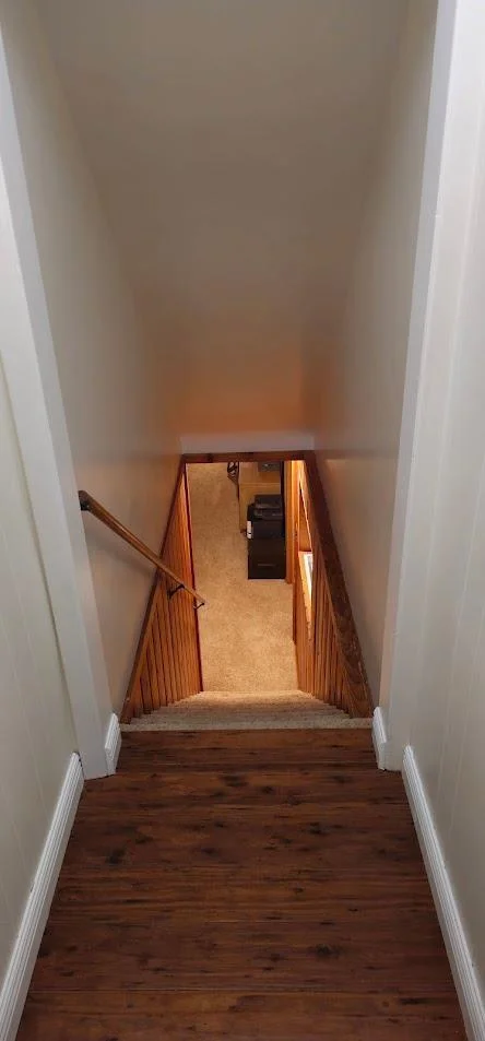 LL Landing to Basement 2