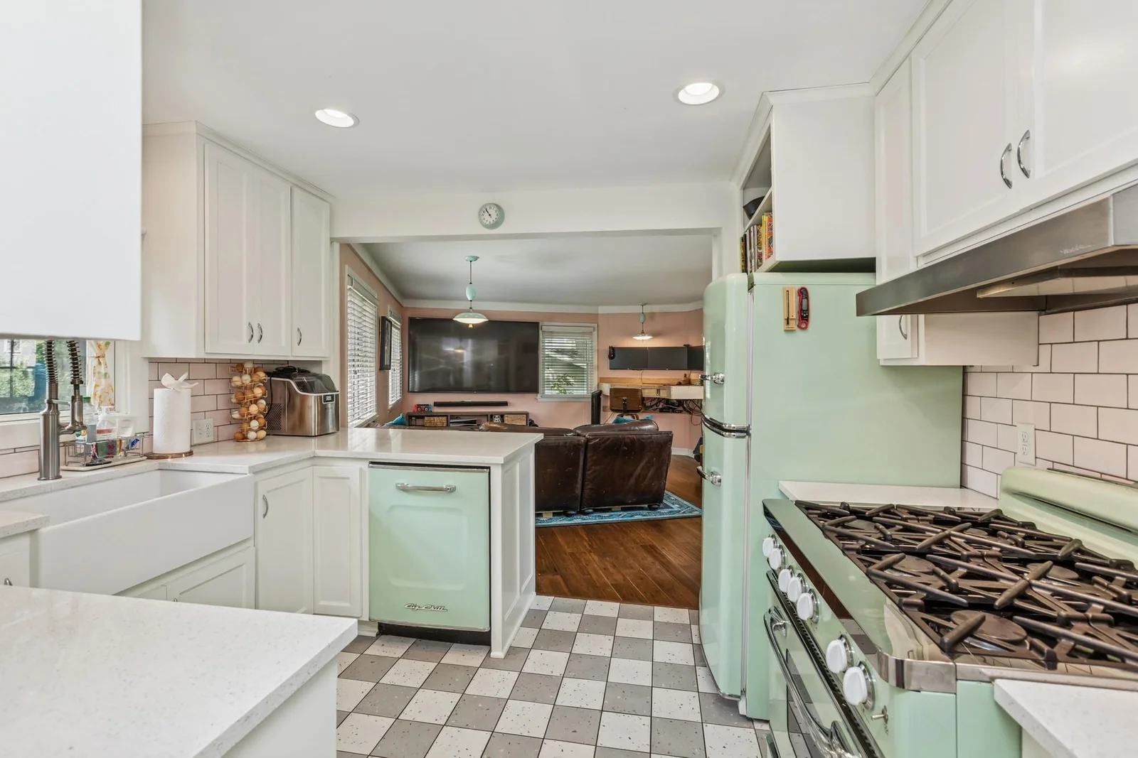 This home and the entire feel is a gem!