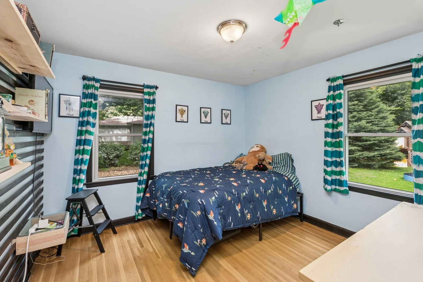 Great 2nd Bedroom or Nursery on Main