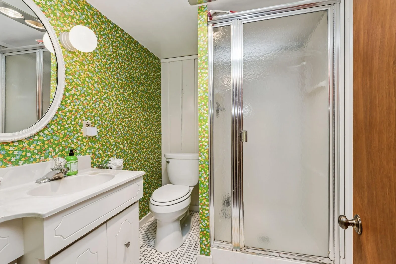 Lower Level 3/4 Bath