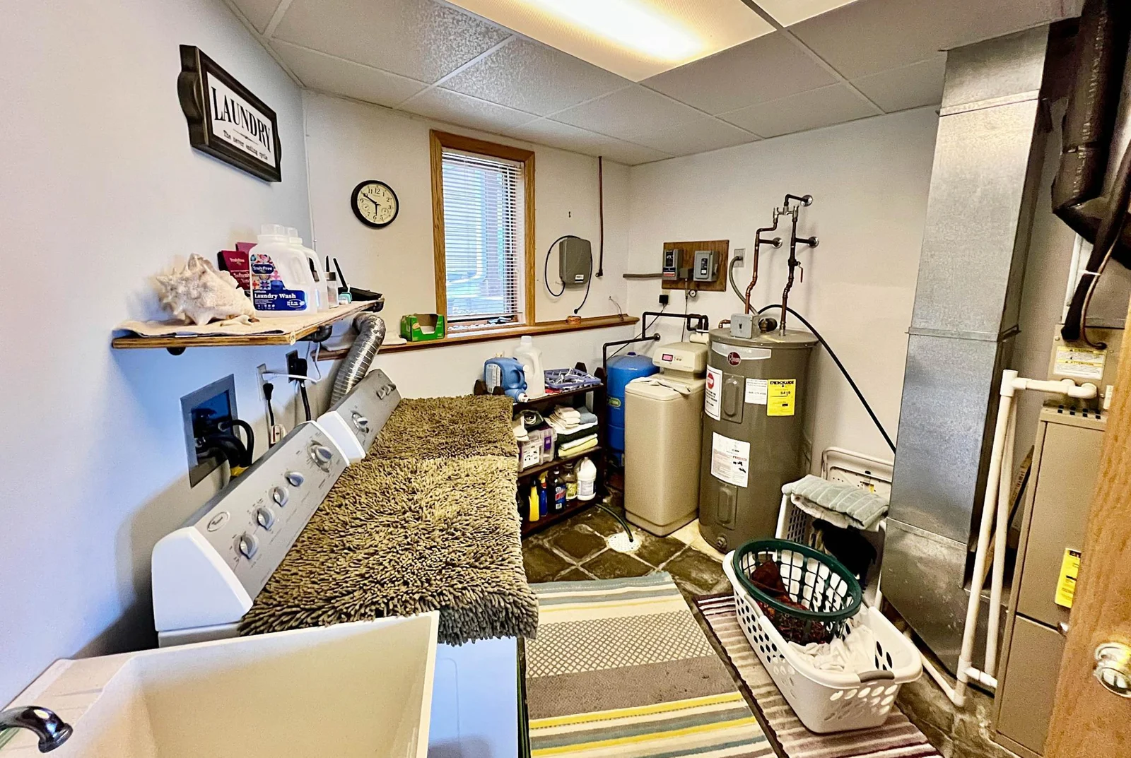 Utility Room lower level.jpg