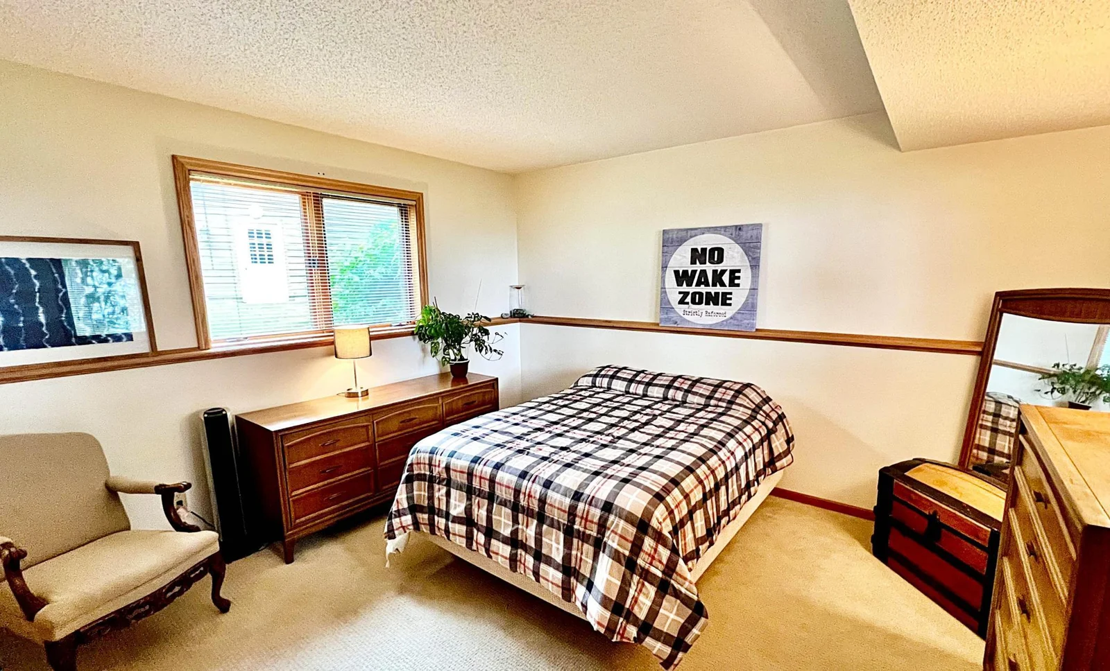 Bedroom 2 .jpg