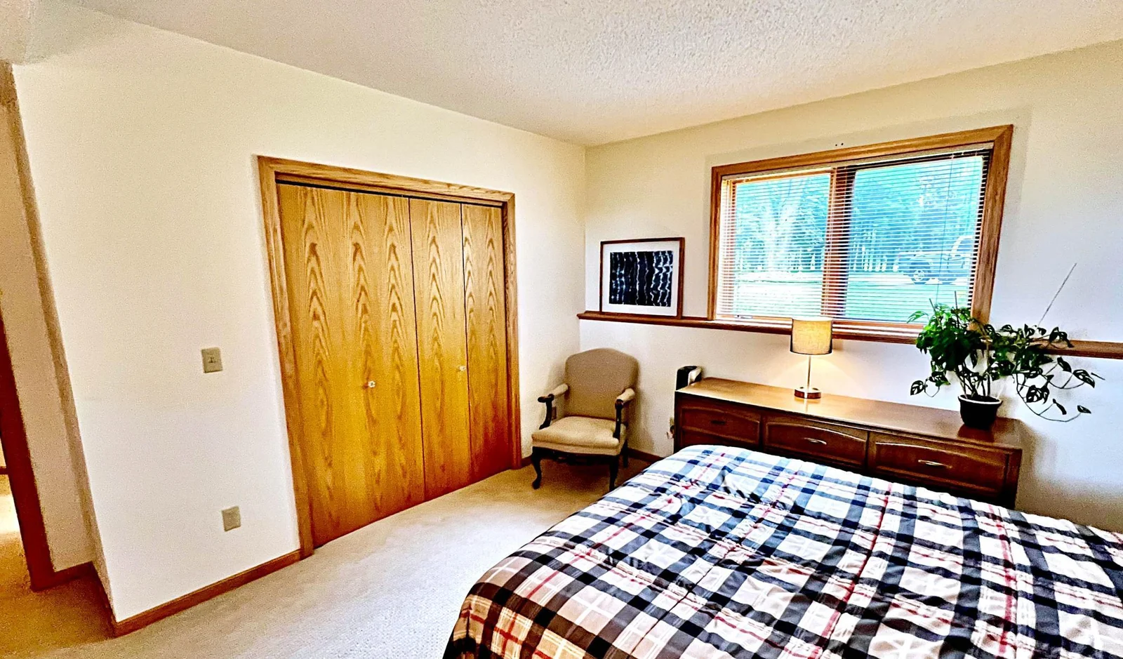 Bedroom 2.2.jpg