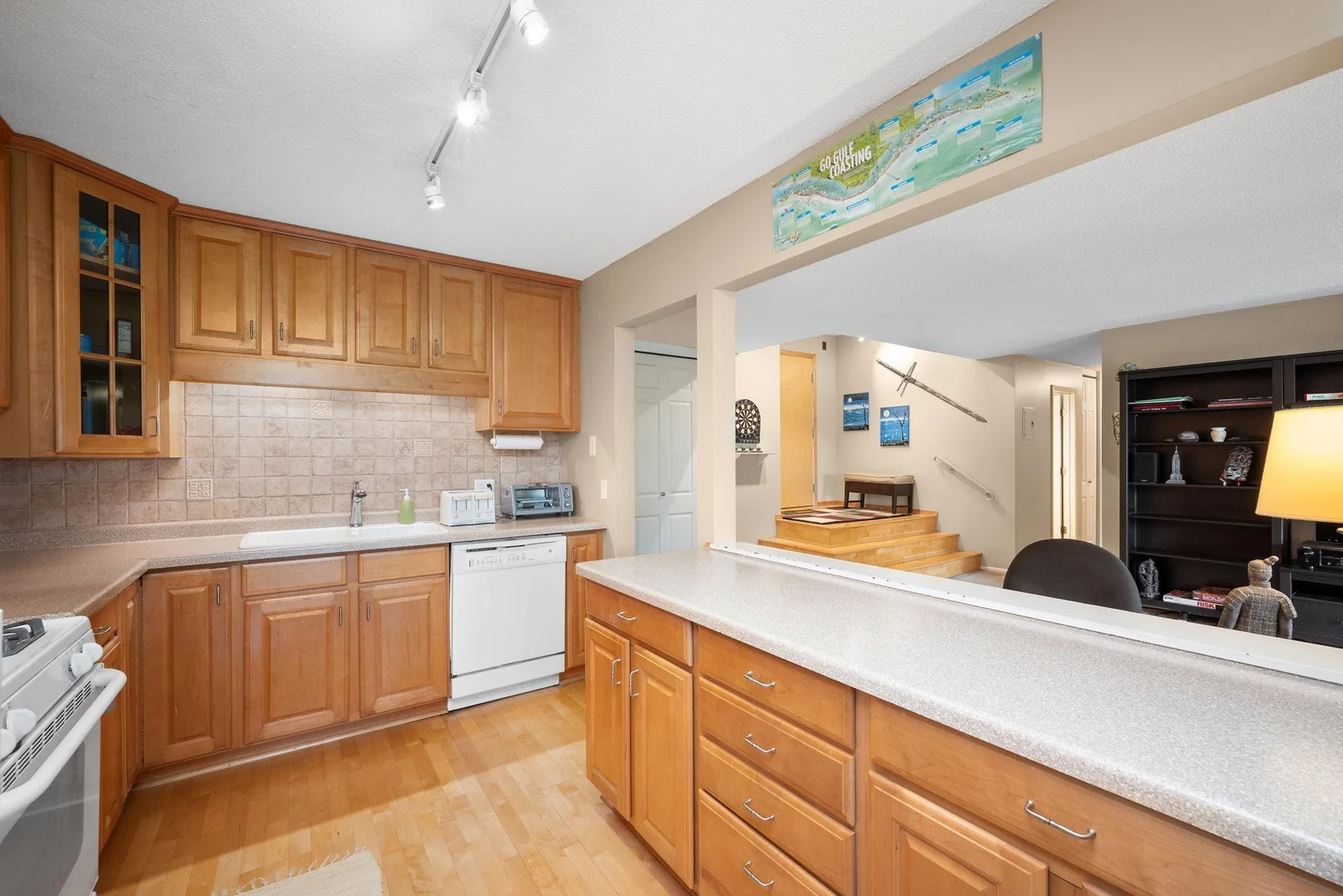9-web-or-mls-4860-park-commons-dr-314.jpg