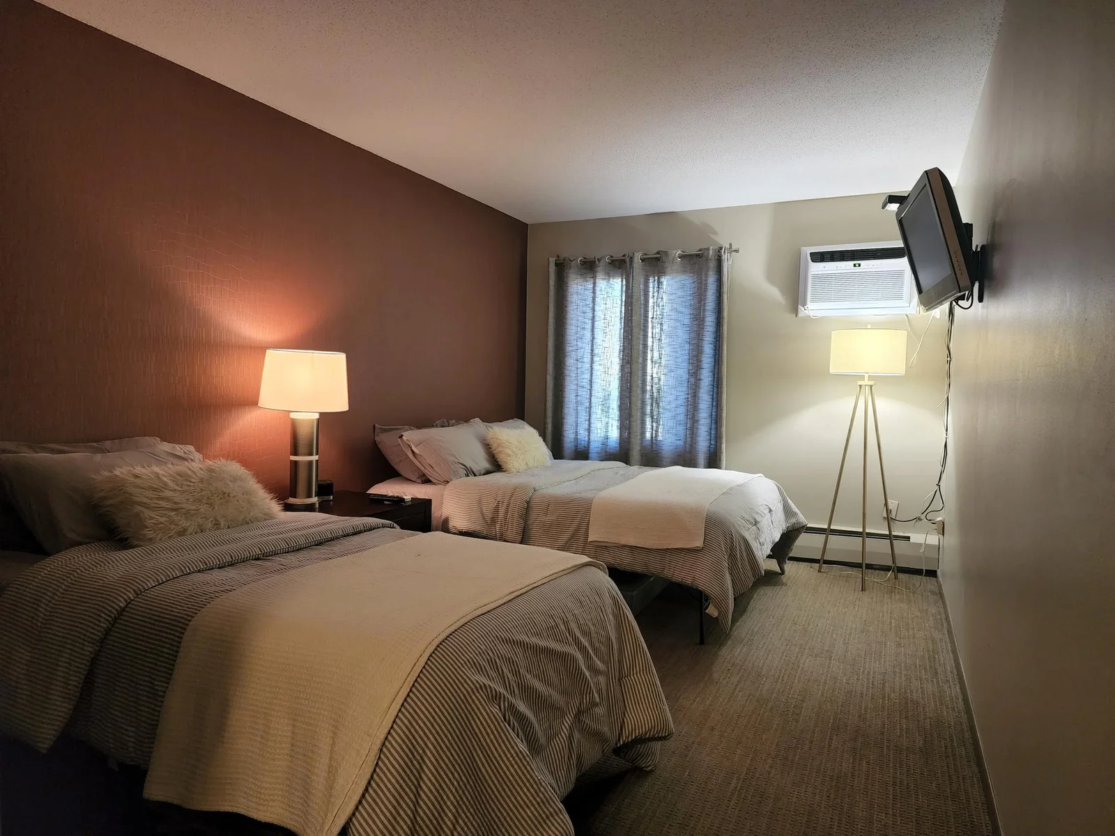 Guest Room Beds.jpg