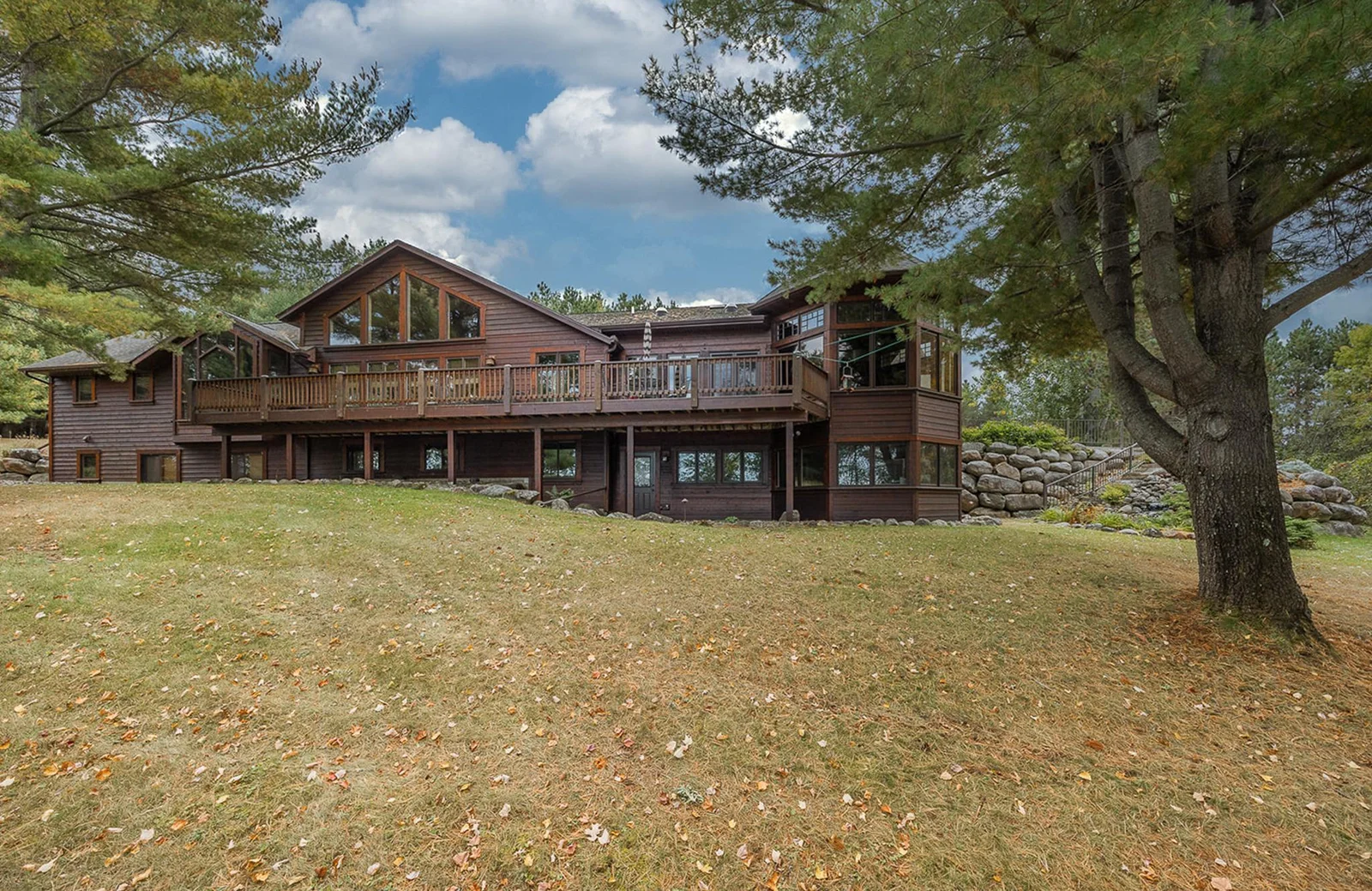 Photo 1 of 1116 Sand Lake