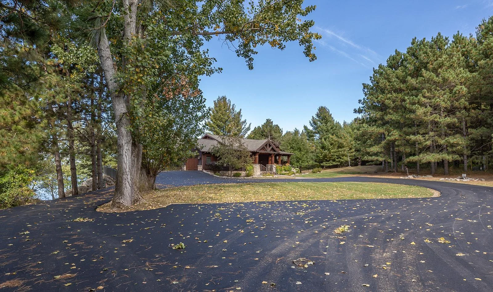 Large circle driveway