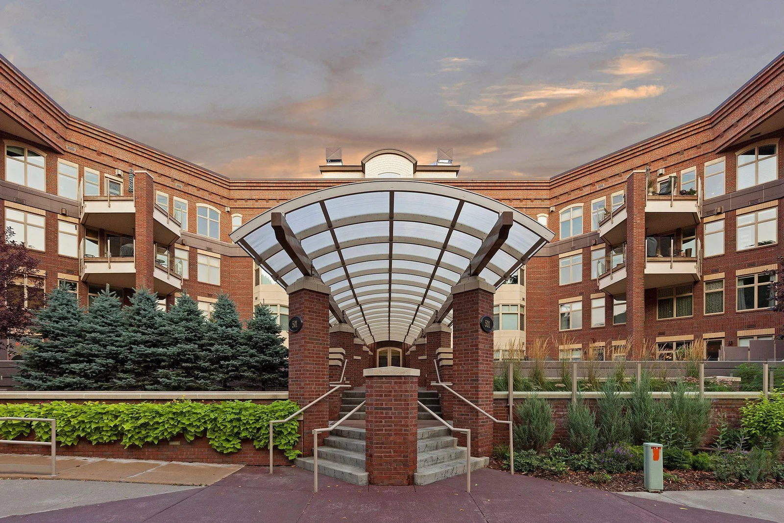Photo 1 of 501 Main