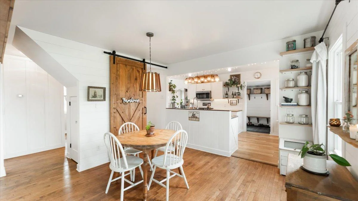 The dining area off of the kitchen.