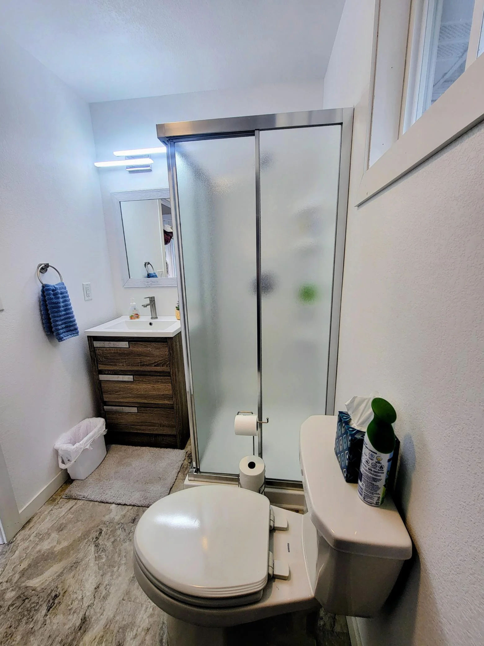 2nd Bathroom