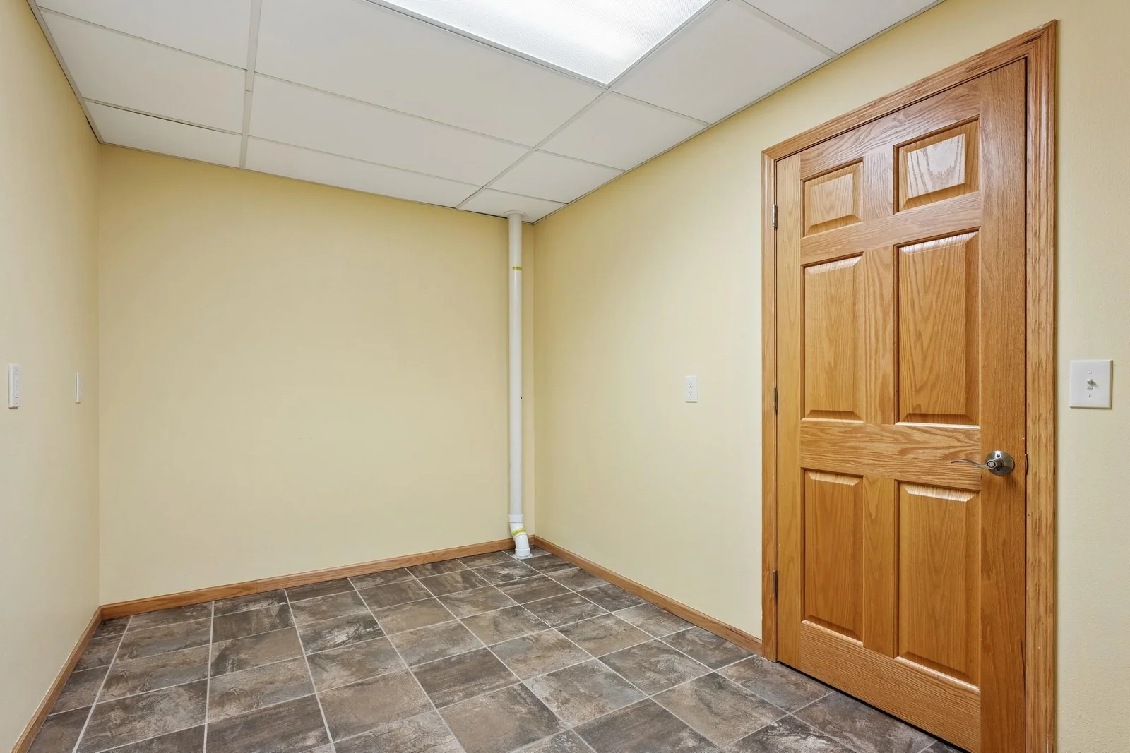 Lower level hobby room
