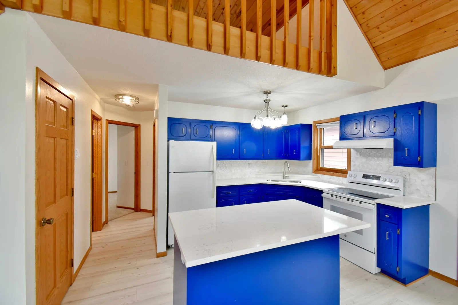 9198 Cty Road 34 NW, Alexandria, MN 56308.Functional Kitchen