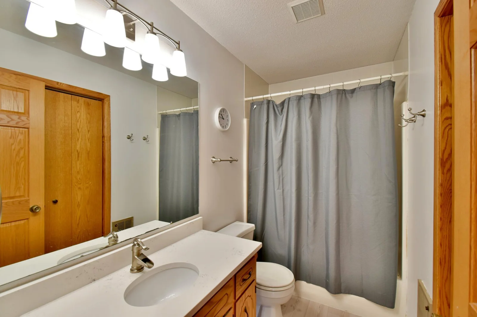 9198 Cty Road 34 NW, Alexandria, MN 56308 .Full Bath