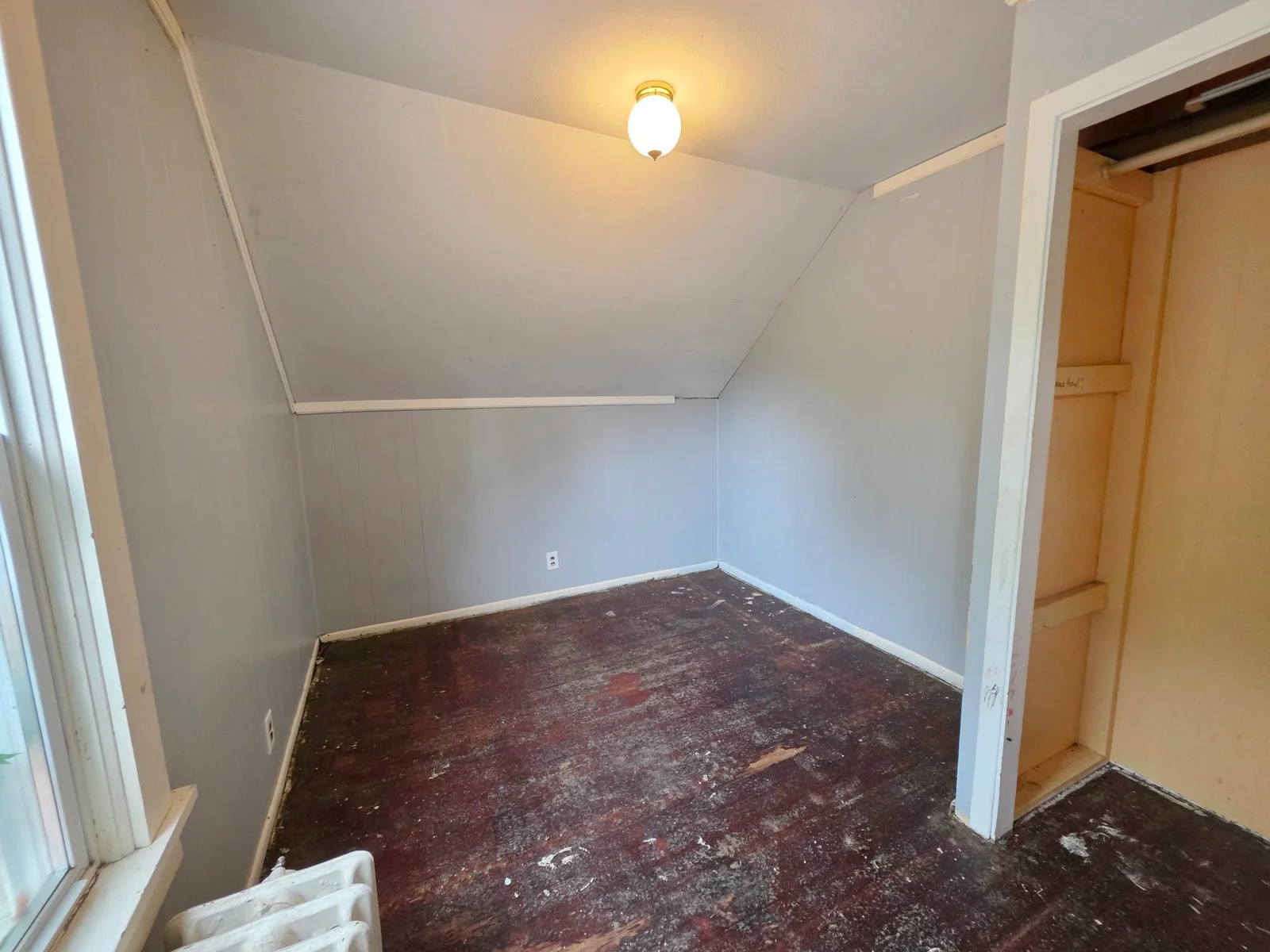 Bedroom 4 Upstairs