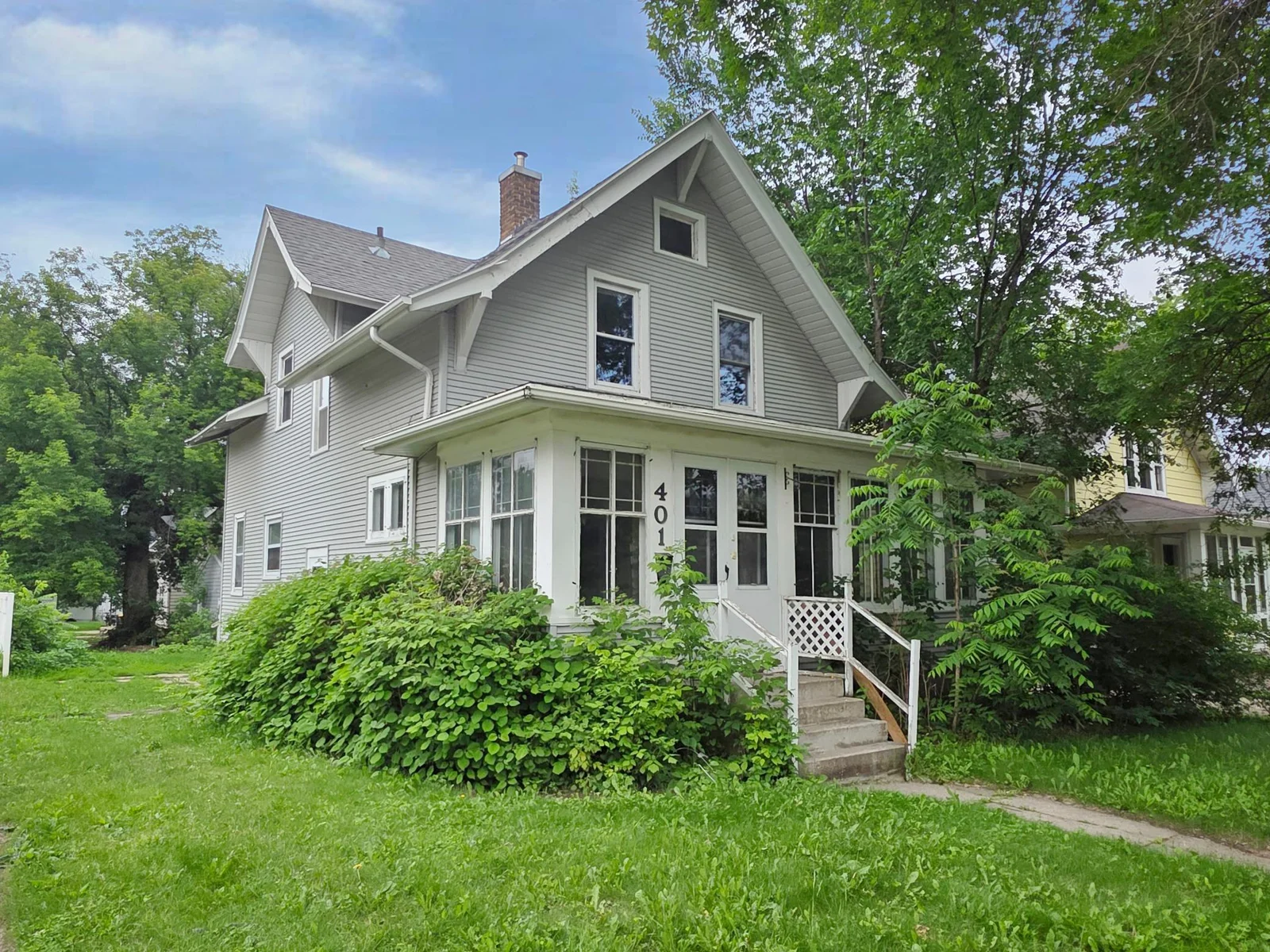 Front of 401 Ann Street - great investment property