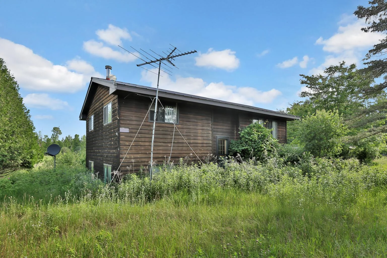 Front and west side of home. Home has Fiber for internet connected.