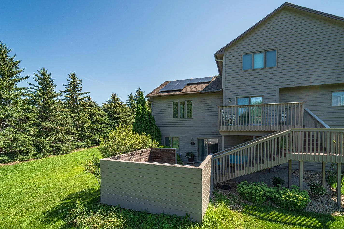 Exterior Deck 1 | Deck 2