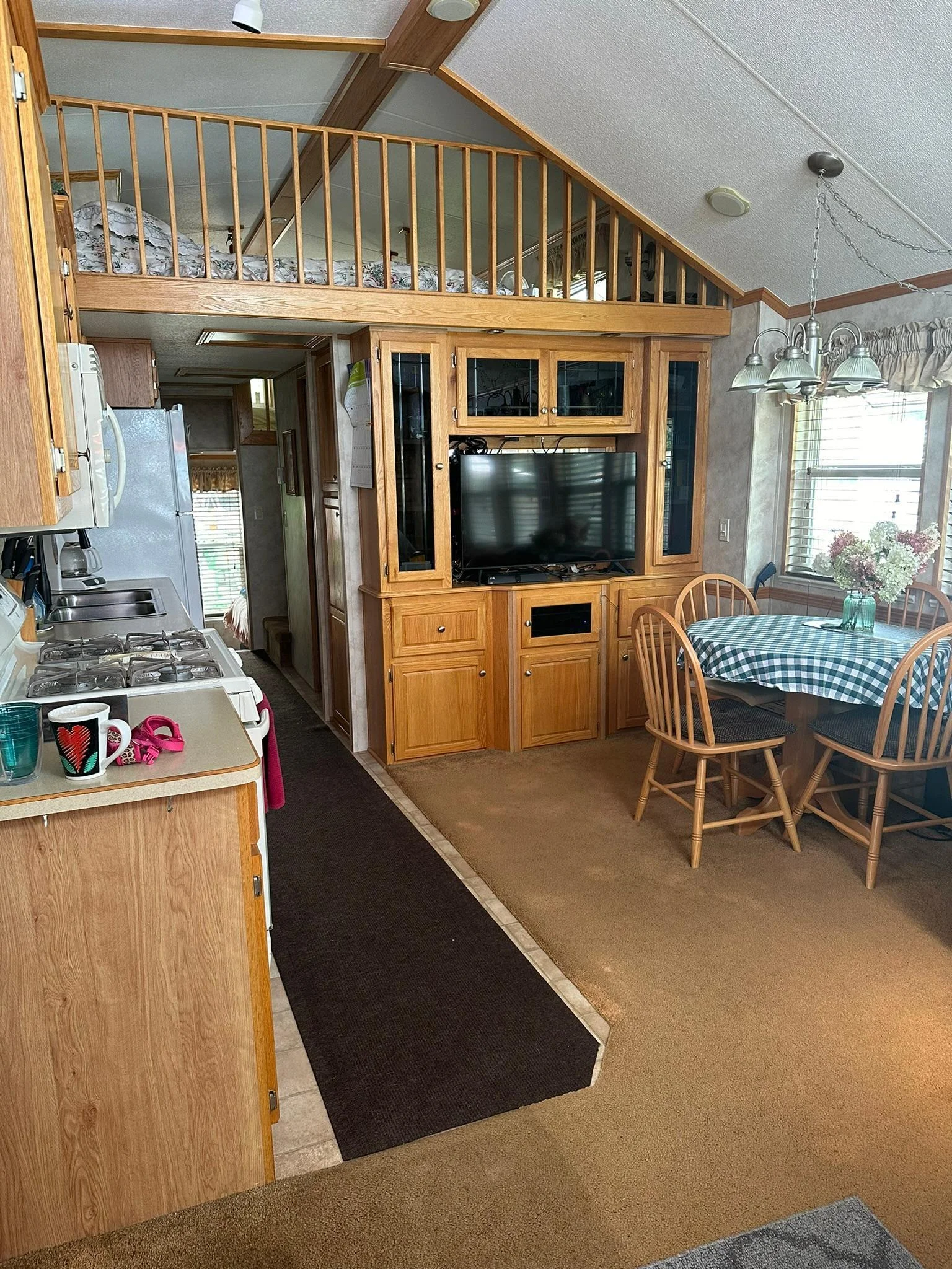 Kitchen Dining.JPEG