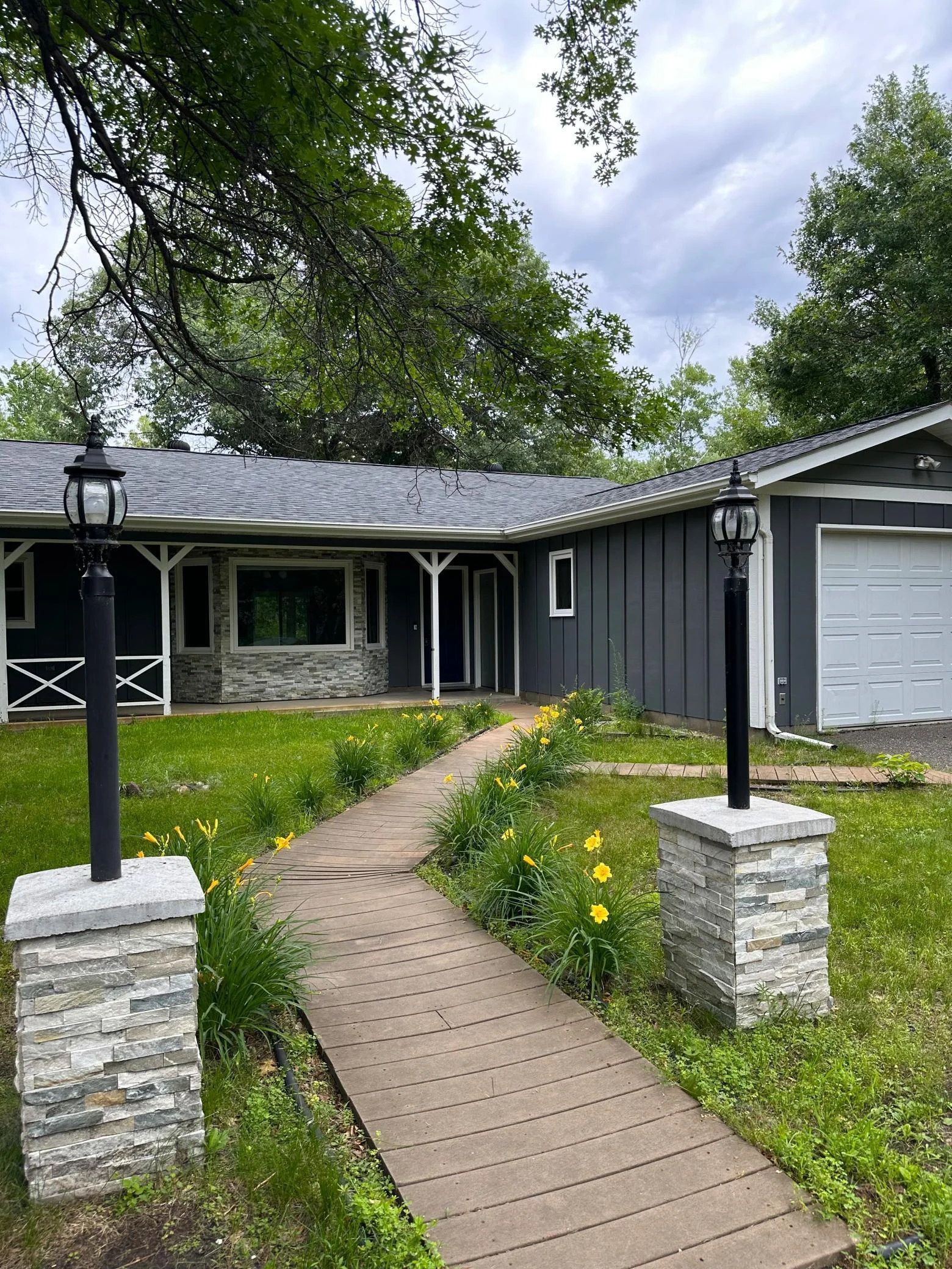 10948 Shore Drive, Merrifield