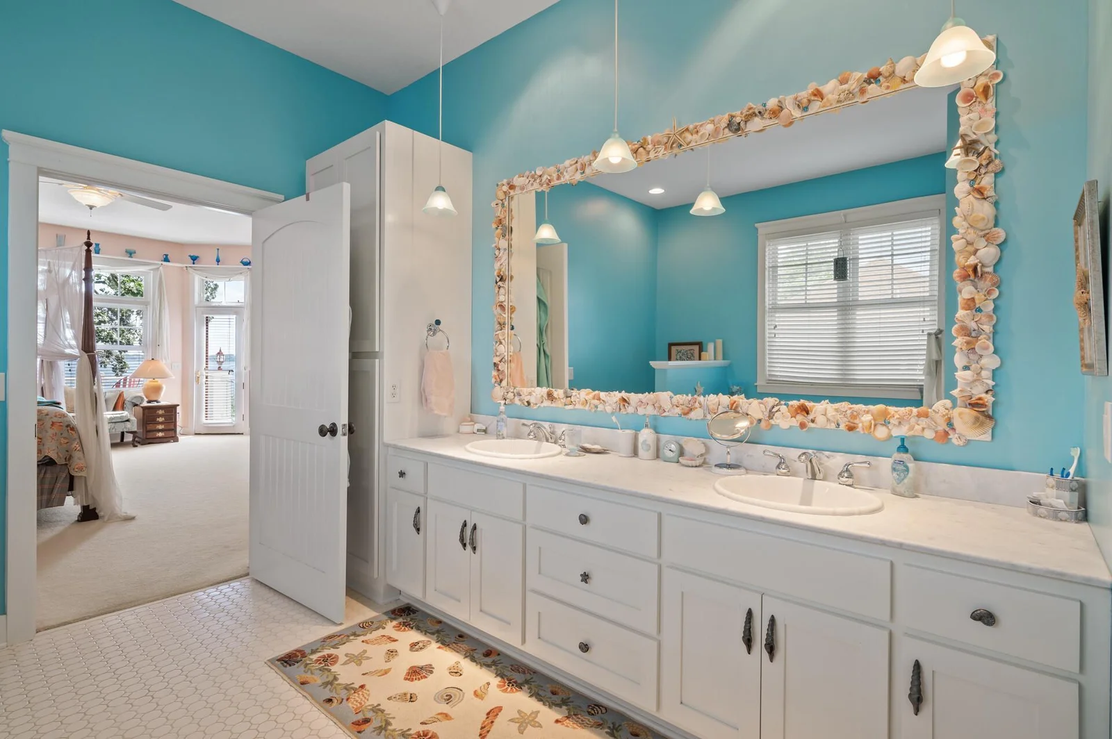 Handcrafted shelled mirror!