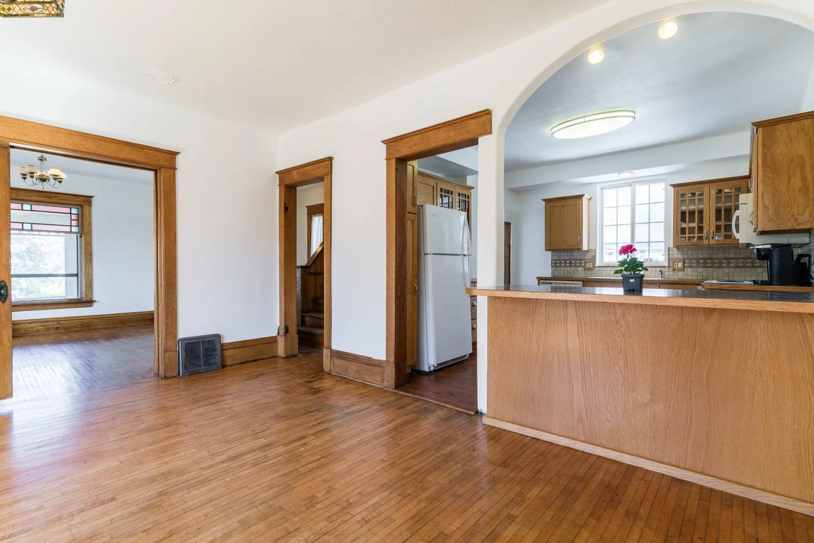 Living room 5.jpg
