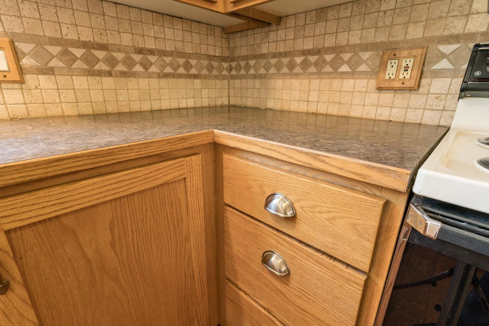 Detail kitchen.jpg
