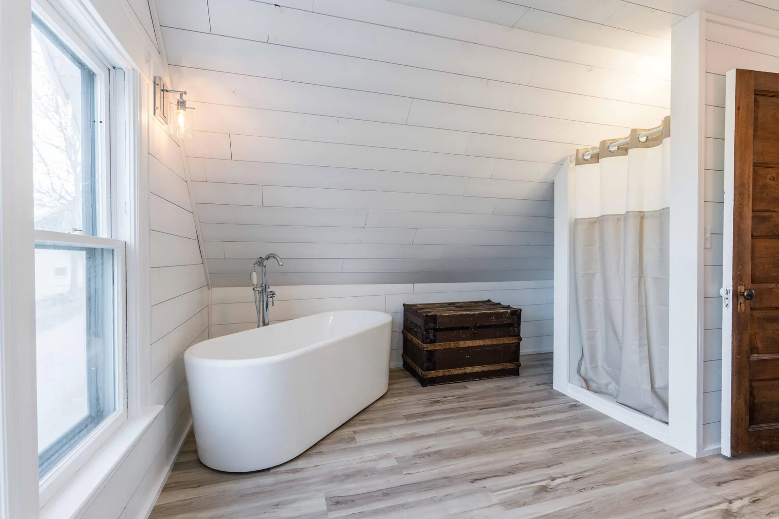 Full Bath