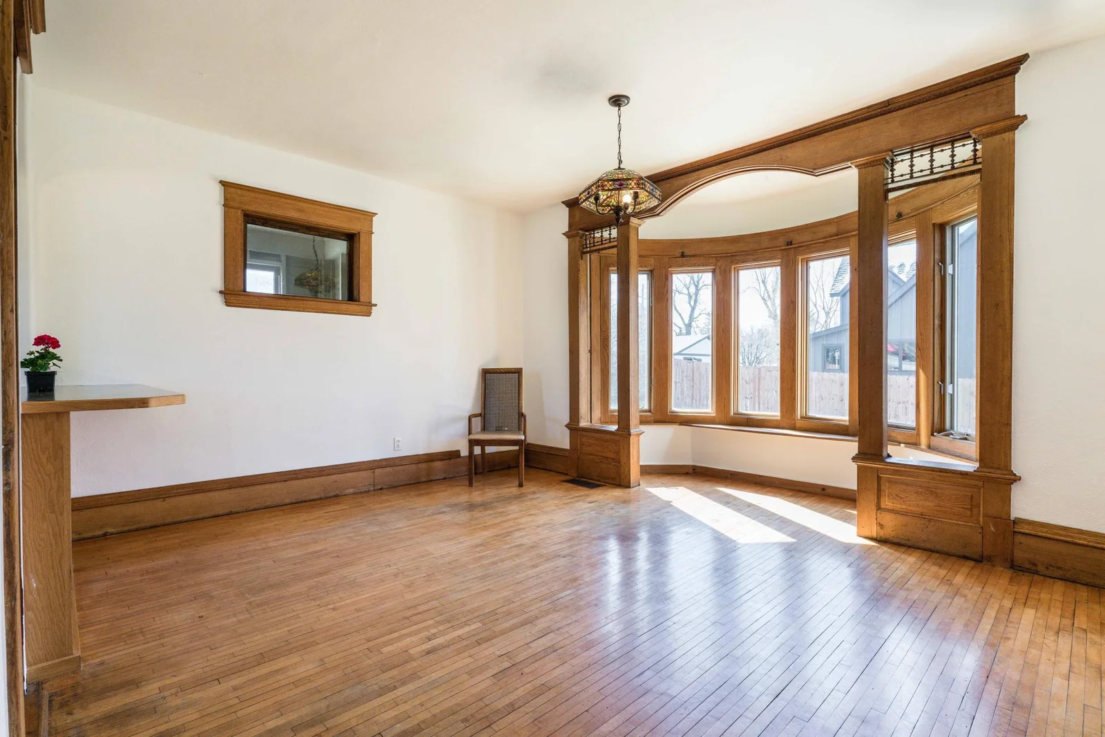 Living room 2.jpg