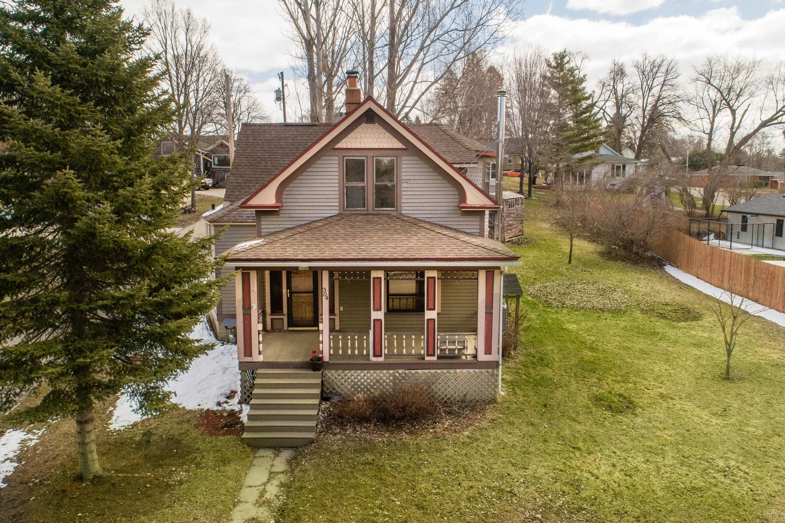 304 Washington Avenue, Battle Lake