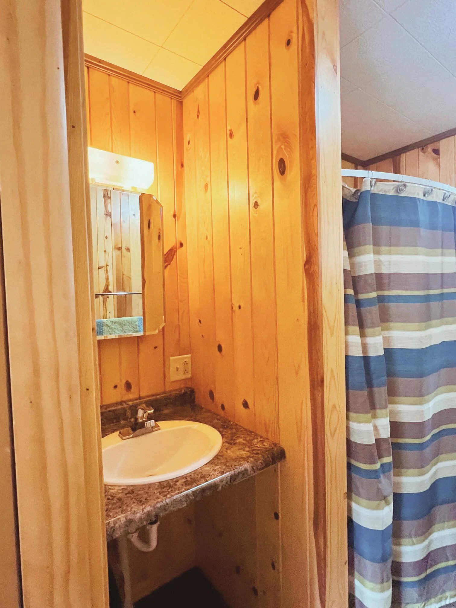 9 Bath2 - Edited.jpg