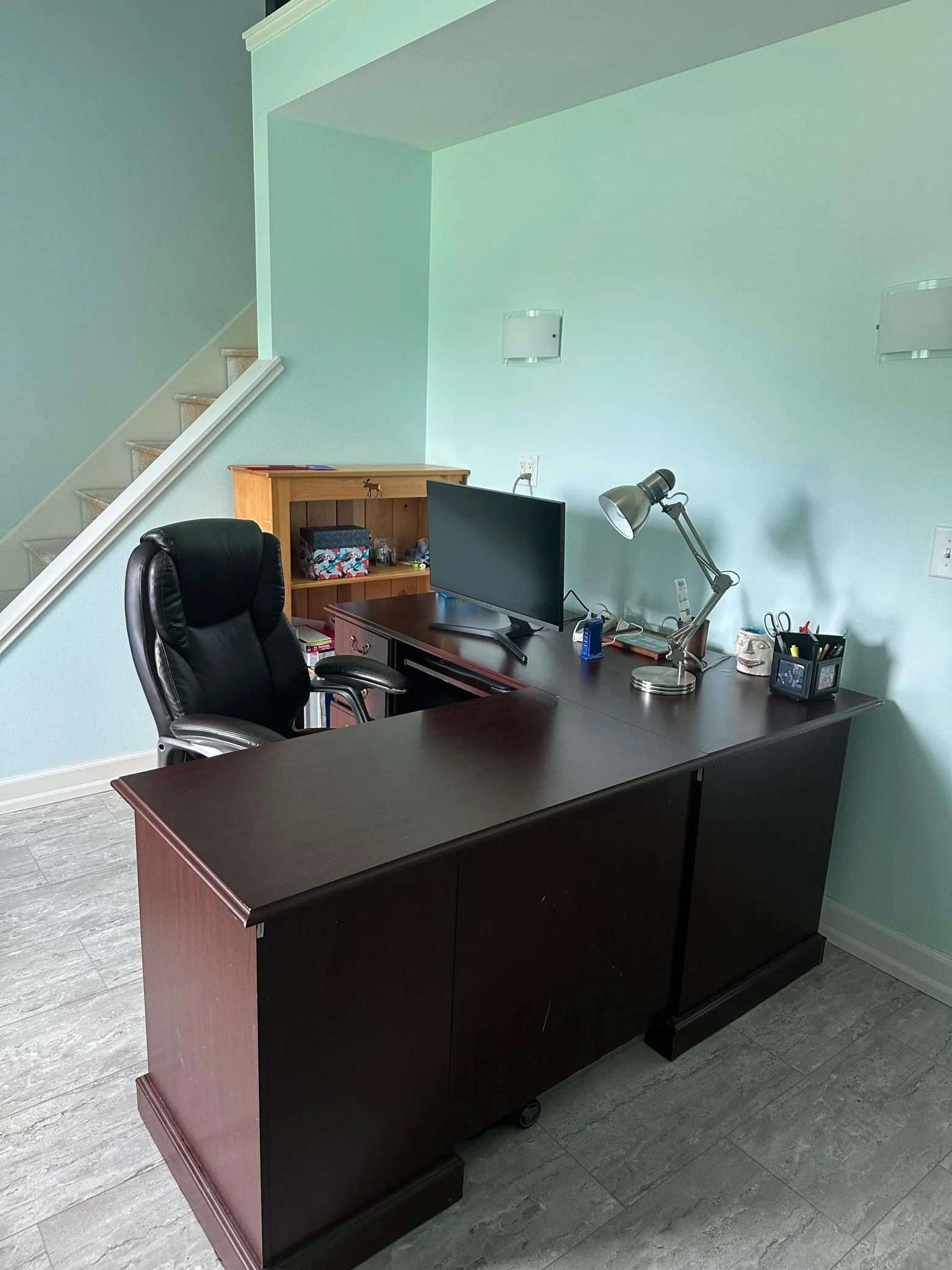 Office upper