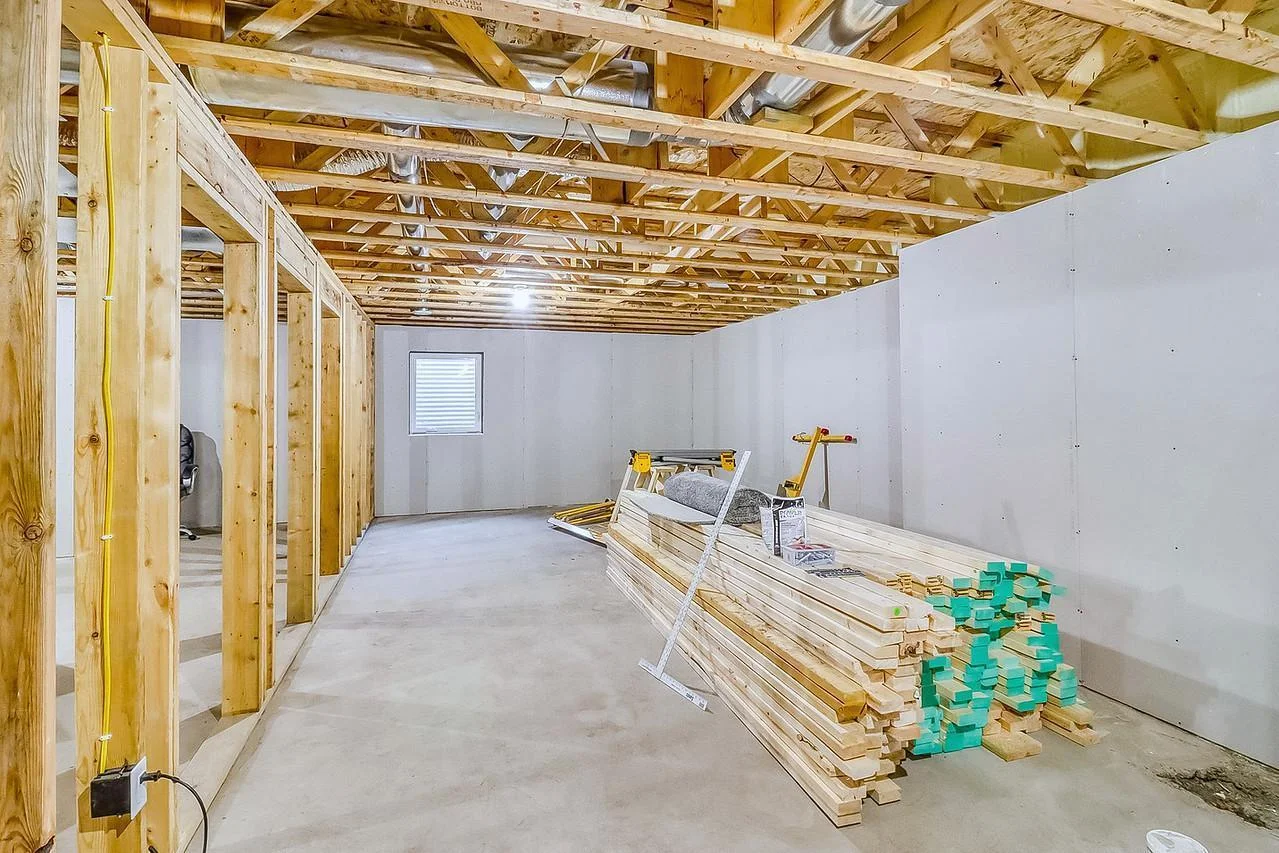 Basement1_4-1280.jpg