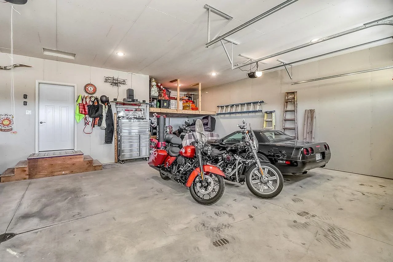 Garage1_2-1280.jpg