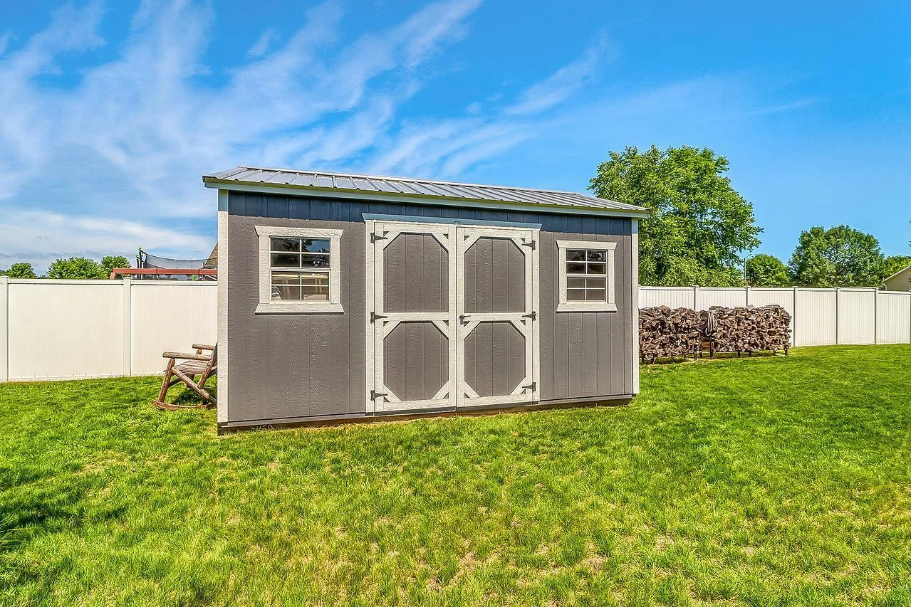 Backyard_shed1_1-1280.jpg