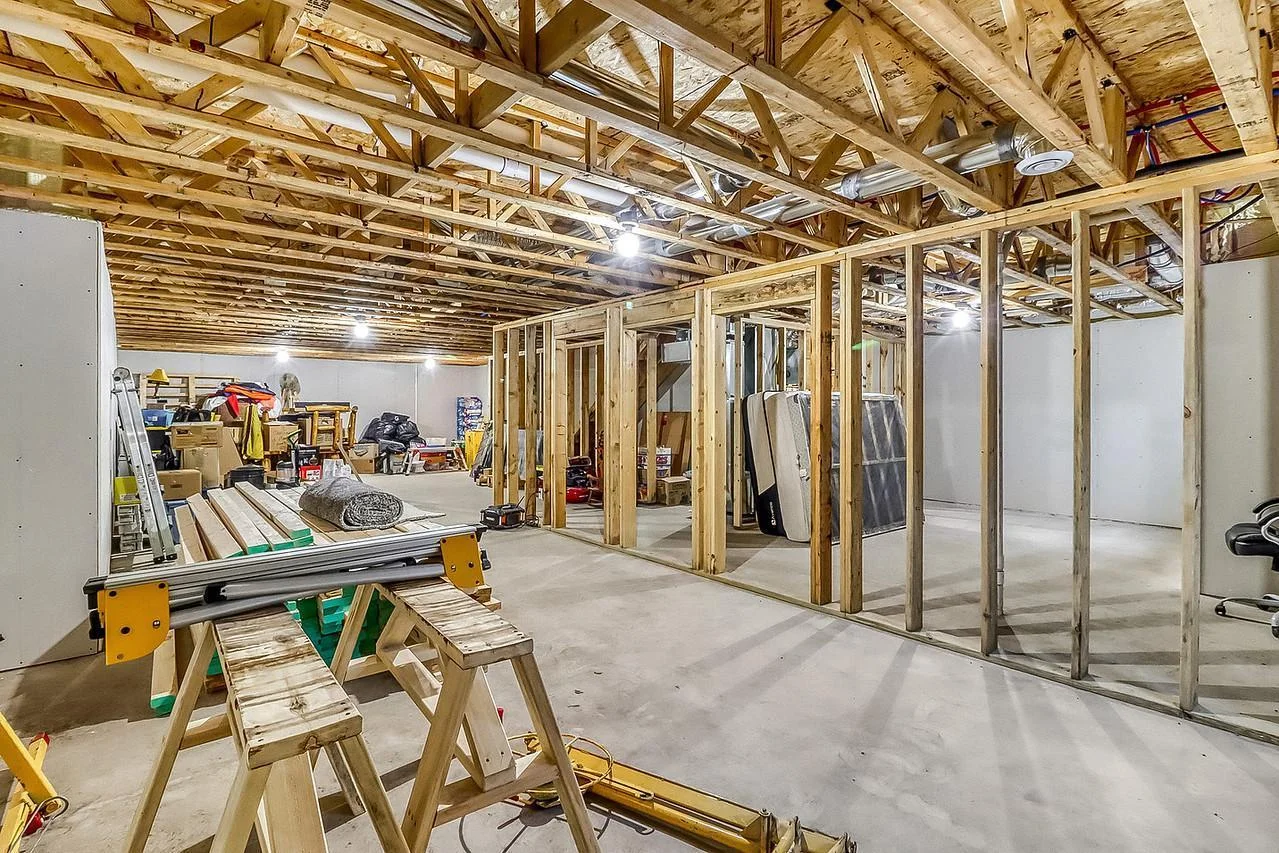 Basement1_2-1280.jpg