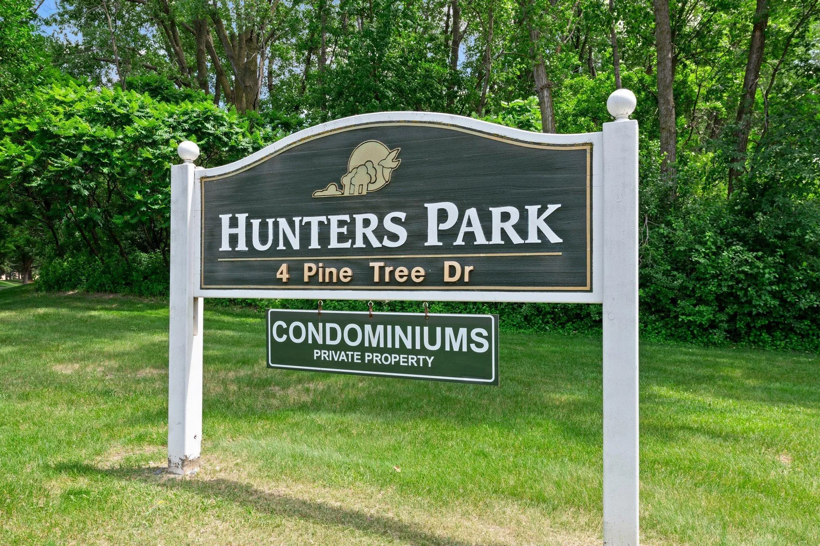 Hunters Park - a lovely community tucked in prime area of Arden Hills.