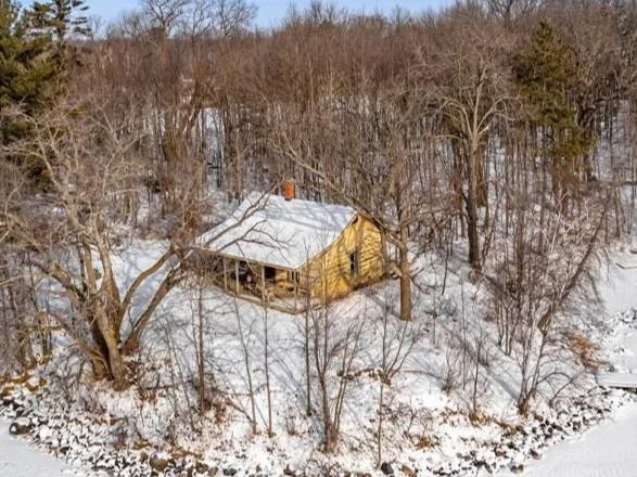 Garbutt Island Cabin.jpg