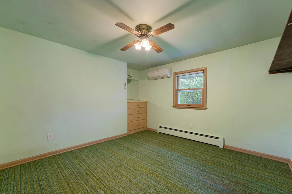 32 Bedroom 4.jpg
