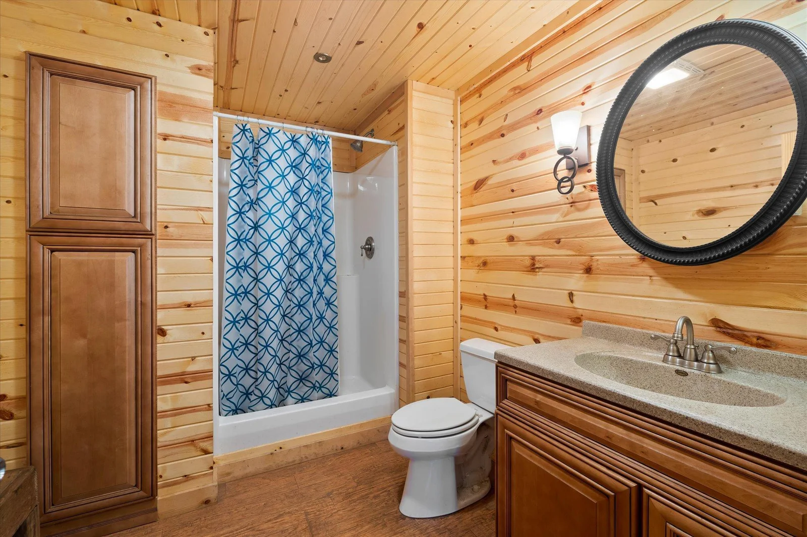Bathroom in downstairs the loft but in the garage it has its own septic system