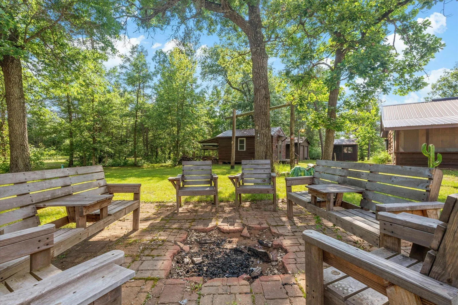 Nice Area to hang out on the pavers with firepit