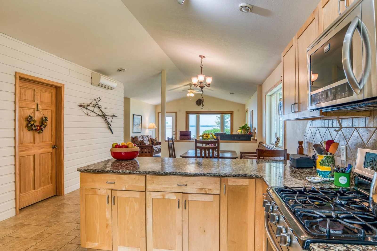 Kitchen 4