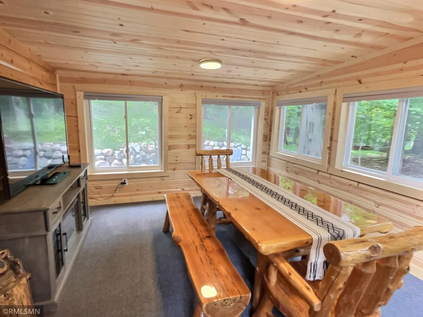 This spectacular insulated four season area  can be utilized for a number of activities.  Let your imagination run wild.