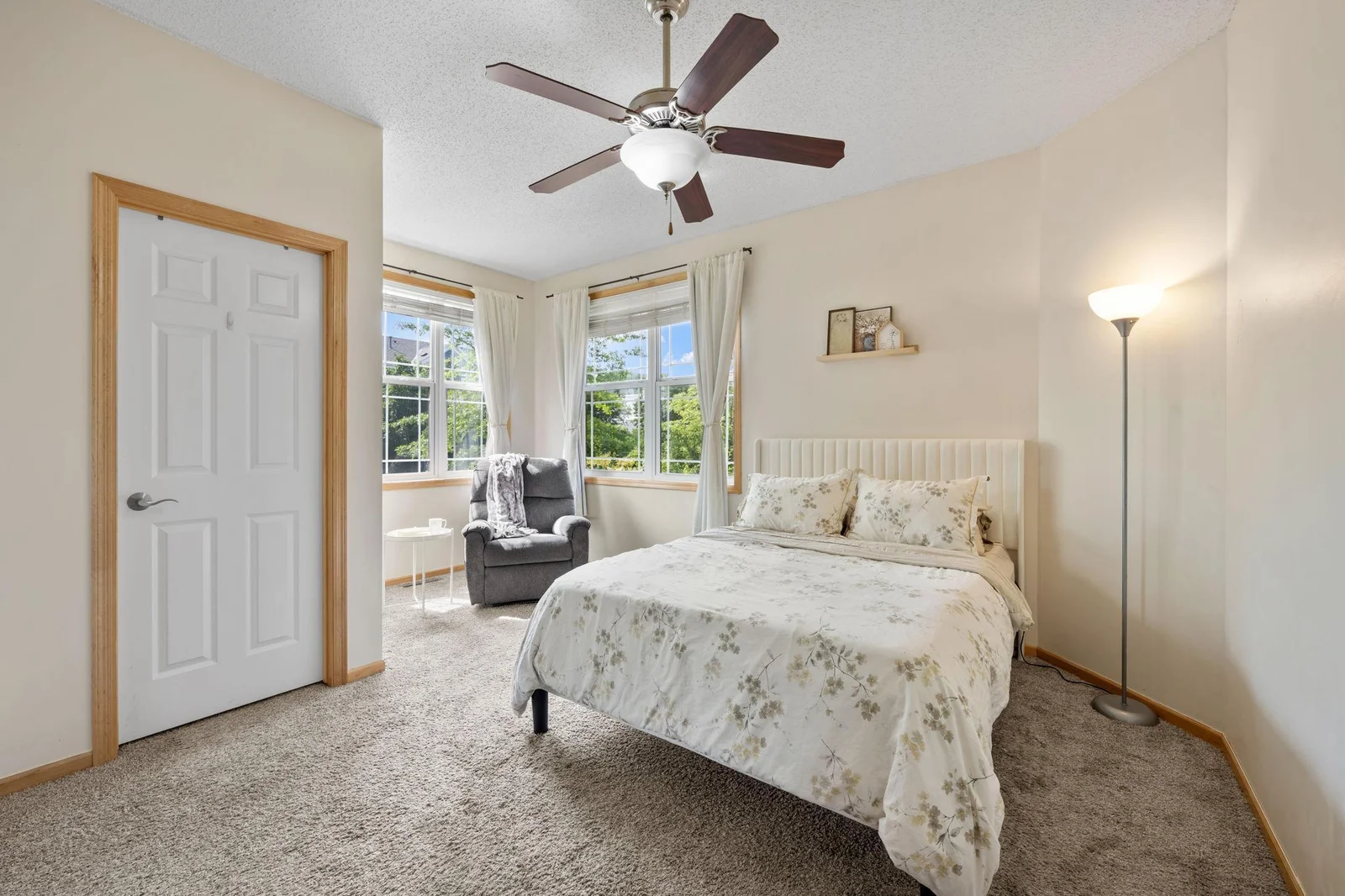 27-web-or-mls-14579 Olivine St NW-27.jpg