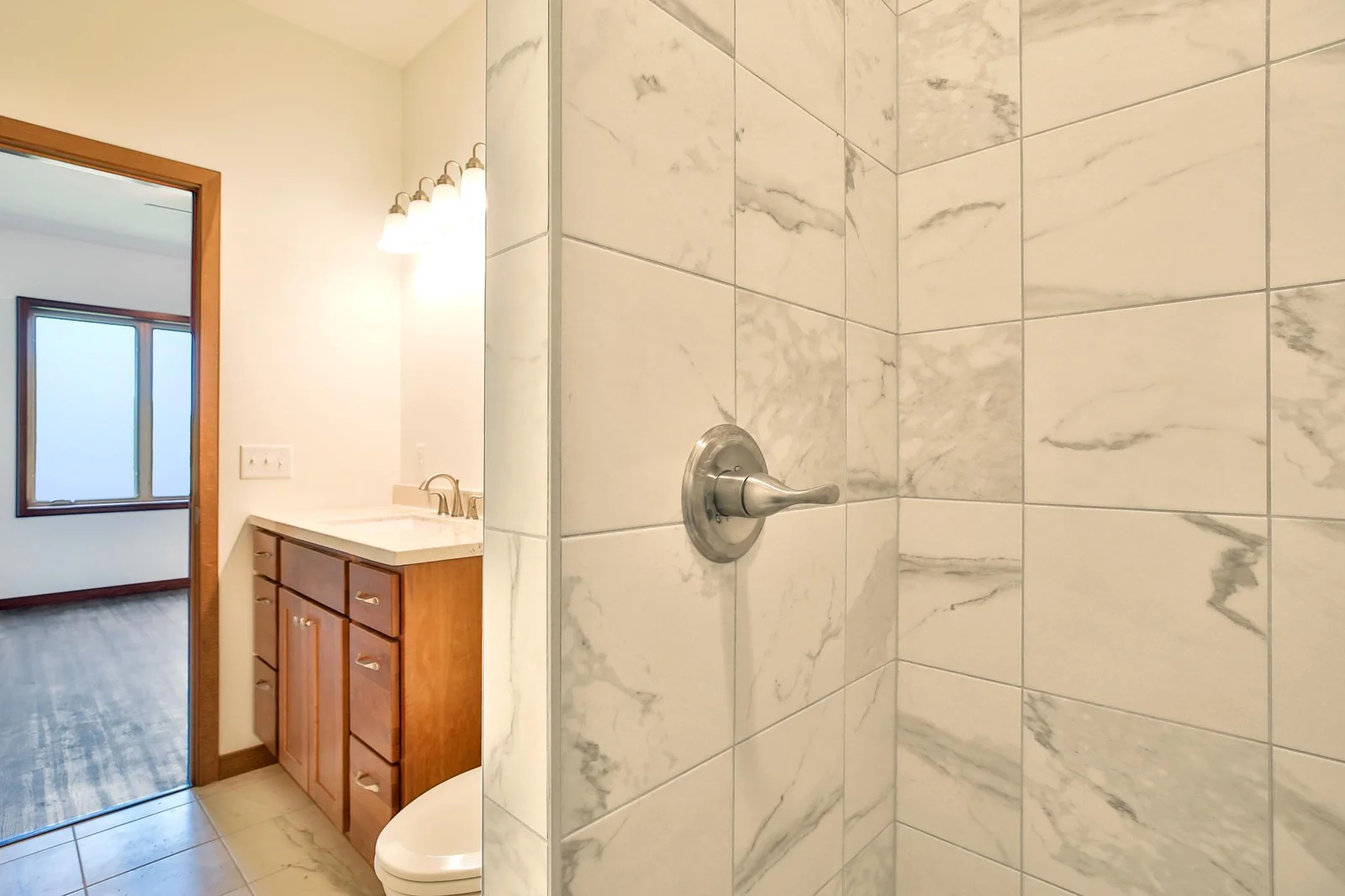 Bathroom_02