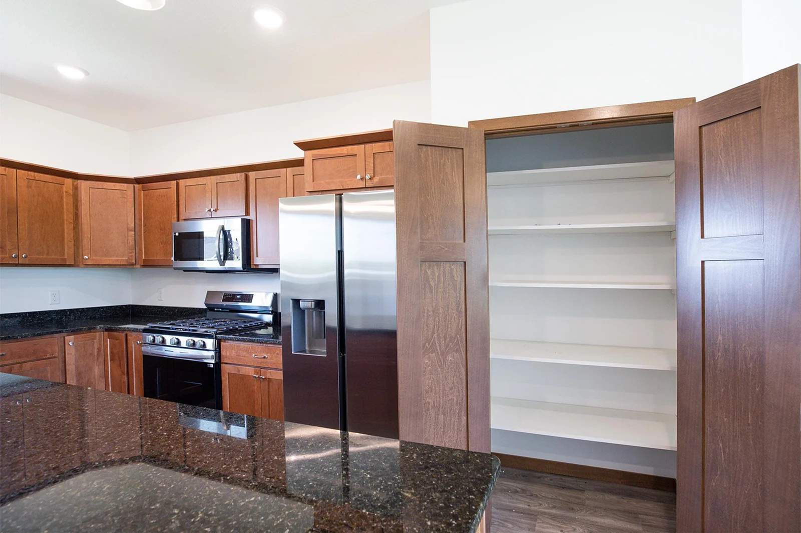 Kitchen_pantry