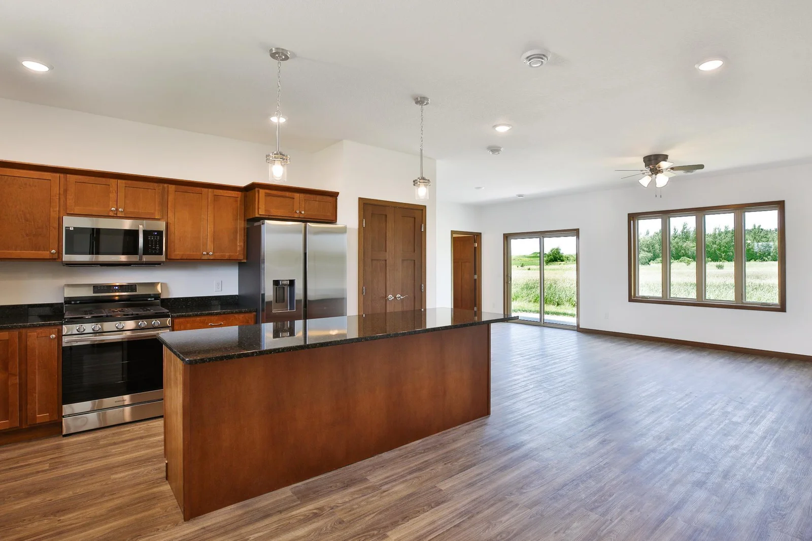 Kitchen_livingroom
